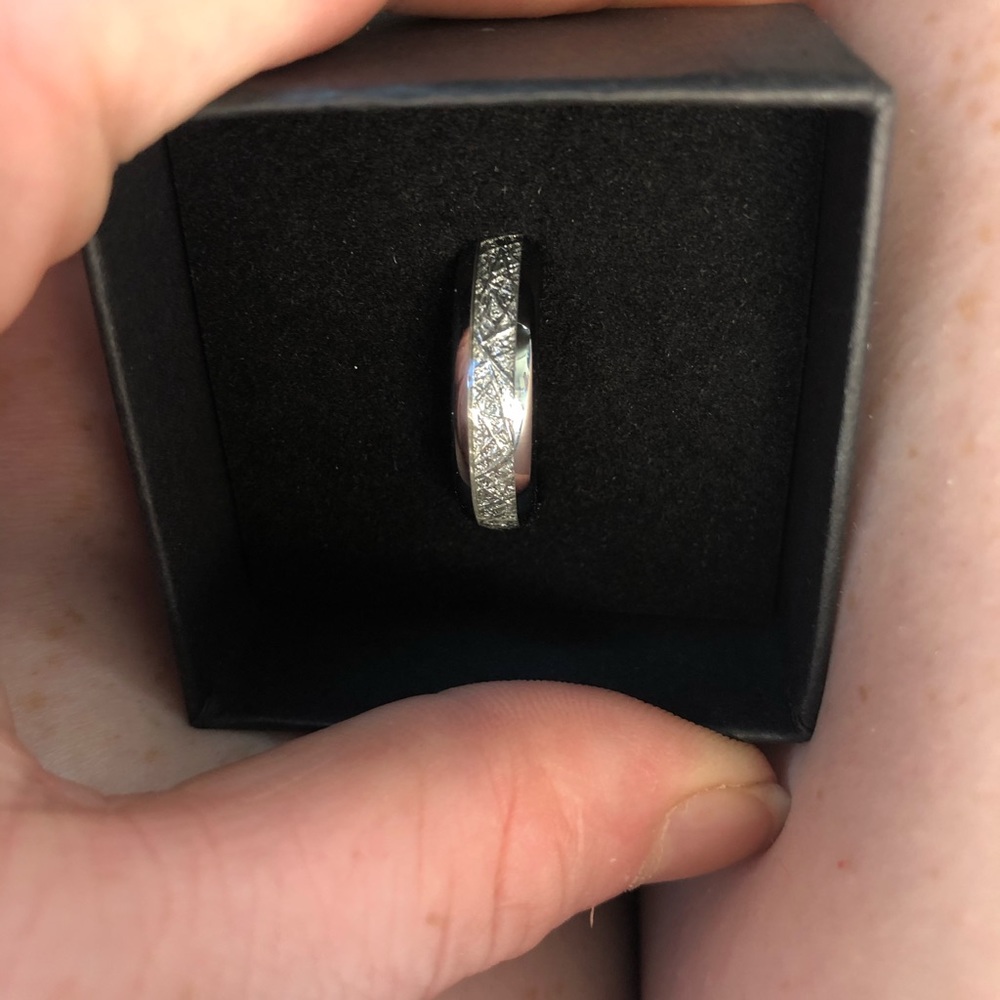 Tungsten meteorite ring (NWOT)
